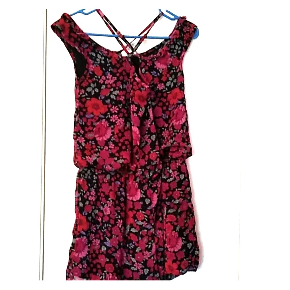 Floral cold shoulder jumper with a slight peplum